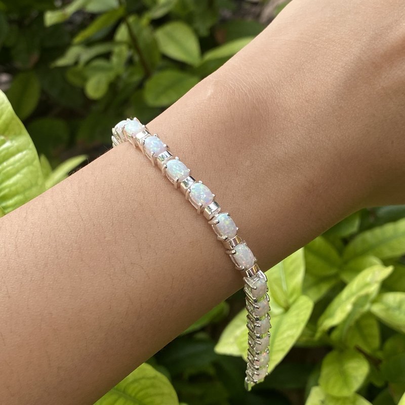 Stunning Quality White Gilson Opal Tennis Bracelet 925 Sterling Silver - 手链/手环 - 纯银 白色
