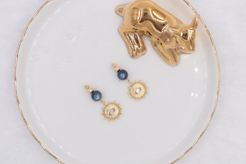 蓝晶石配第三眼饰物耳环 - 耳环/耳夹 - 水晶 蓝色