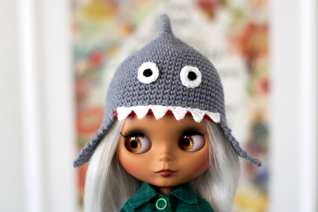 Shark hat for Blythe, Pullip doll, knitted cap, doll accessories, 娃娃针织衣服, 娃娃帽 - 玩偶/公仔 - 棉 灰色