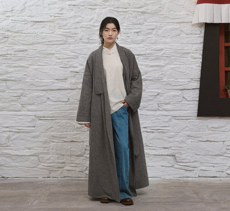 【羊毛人字纹】新中式复古藏风 极简纯色大衣 - 女装西装外套/风衣 - 羊毛 灰色