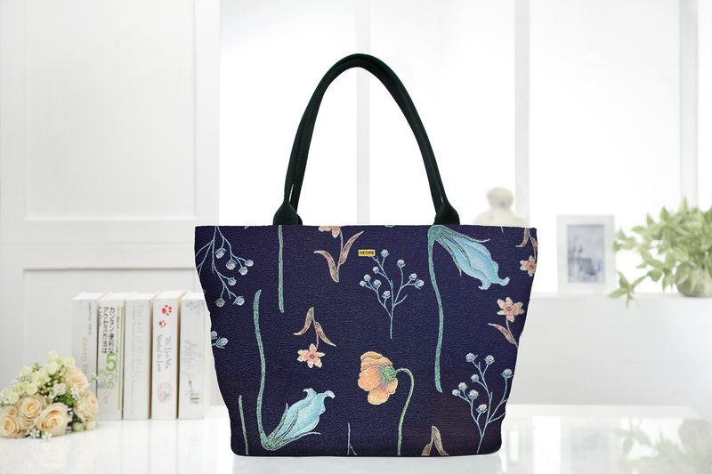 肩背托特包  大容量 / 防泼水 平织缇花 落花 - 侧背包/斜挎包 - 其他材质 