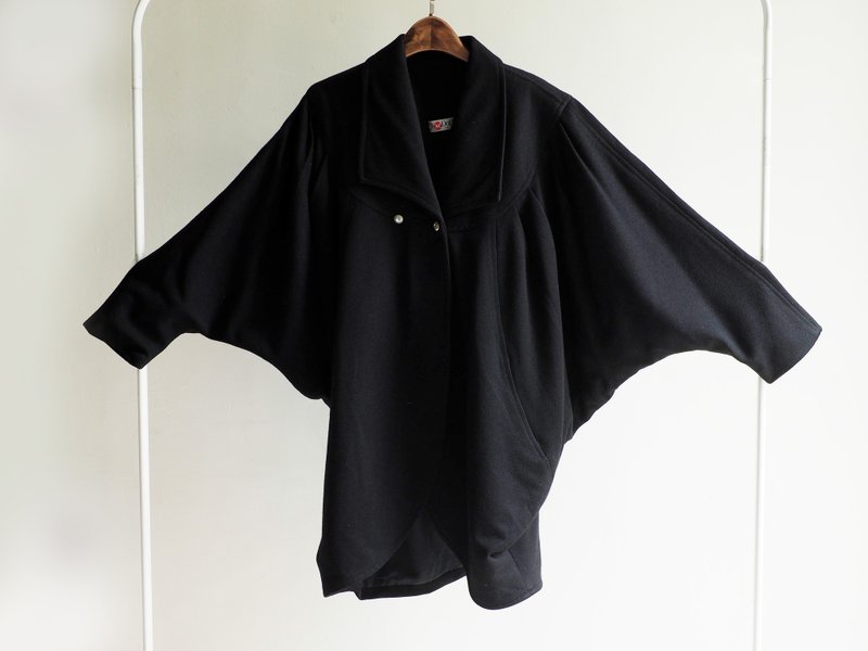 河水山 - 极致深黑花苞式蝙蝠袖 羊呢古董毛质大衣外套 羊毛 毛呢 古着 wool vintage overcoat oversize - 女装休闲/机能外套 - 羊毛 黑色