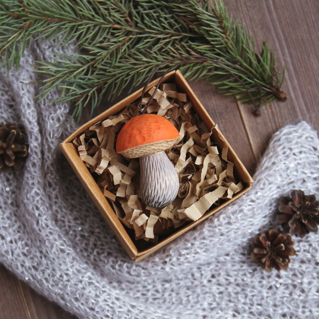 Wooden mushroom ornament Wood carving art Wood Christmas ornaments New Years - 墙贴/壁贴 - 木头 橘色