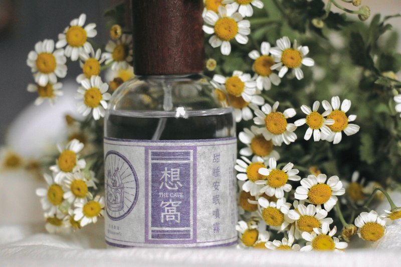 甜睡安眠喷雾 | 薰衣草 x 洋甘菊 | 宠物友善 (40ml) - 香薰/精油/线香 - 玻璃 