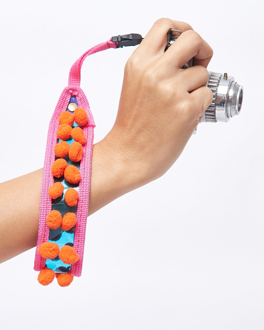 PEA CAMERA WRIST STRAP IN PINK/ORANGE (PK/OR) - 挂绳/吊绳 - 防水材质 粉红色