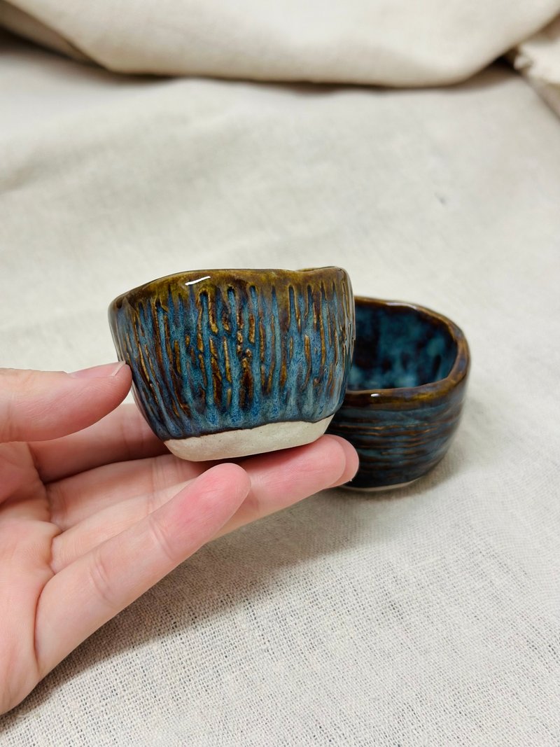 小宇宙 | 清酒杯 (一套两件) - 酒杯/酒器 - 陶 蓝色