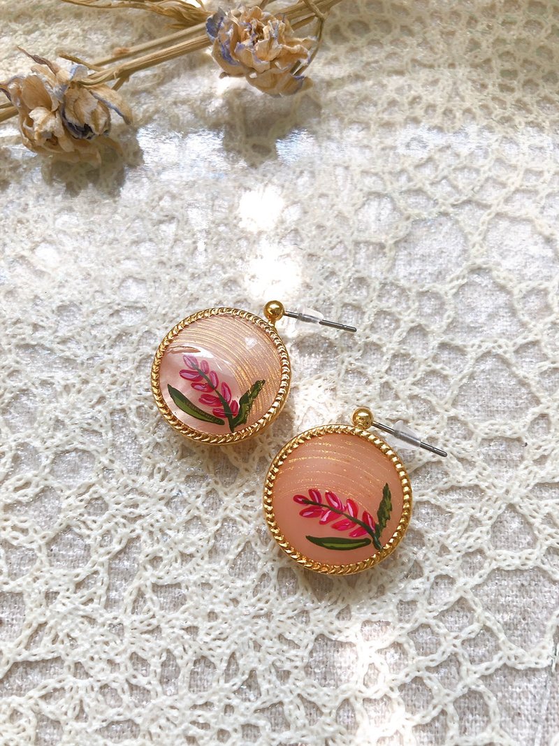 【花森小饰】复古扣系列彩绘饰品 精致古物-风信子 (玫瑰粉) - 耳环/耳夹 - 其他材质 粉红色