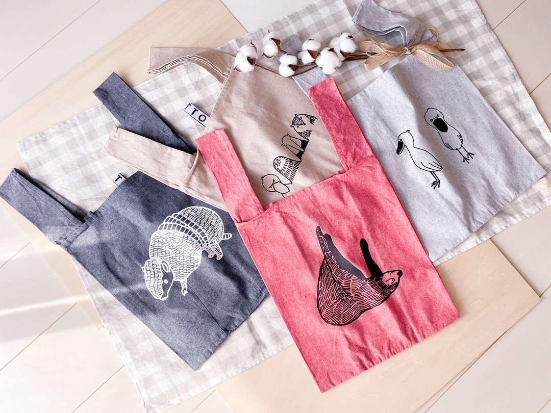 Eco bags made of recycled cotton from animals of nothingness - 手提包/手提袋 - 棉．麻 多色