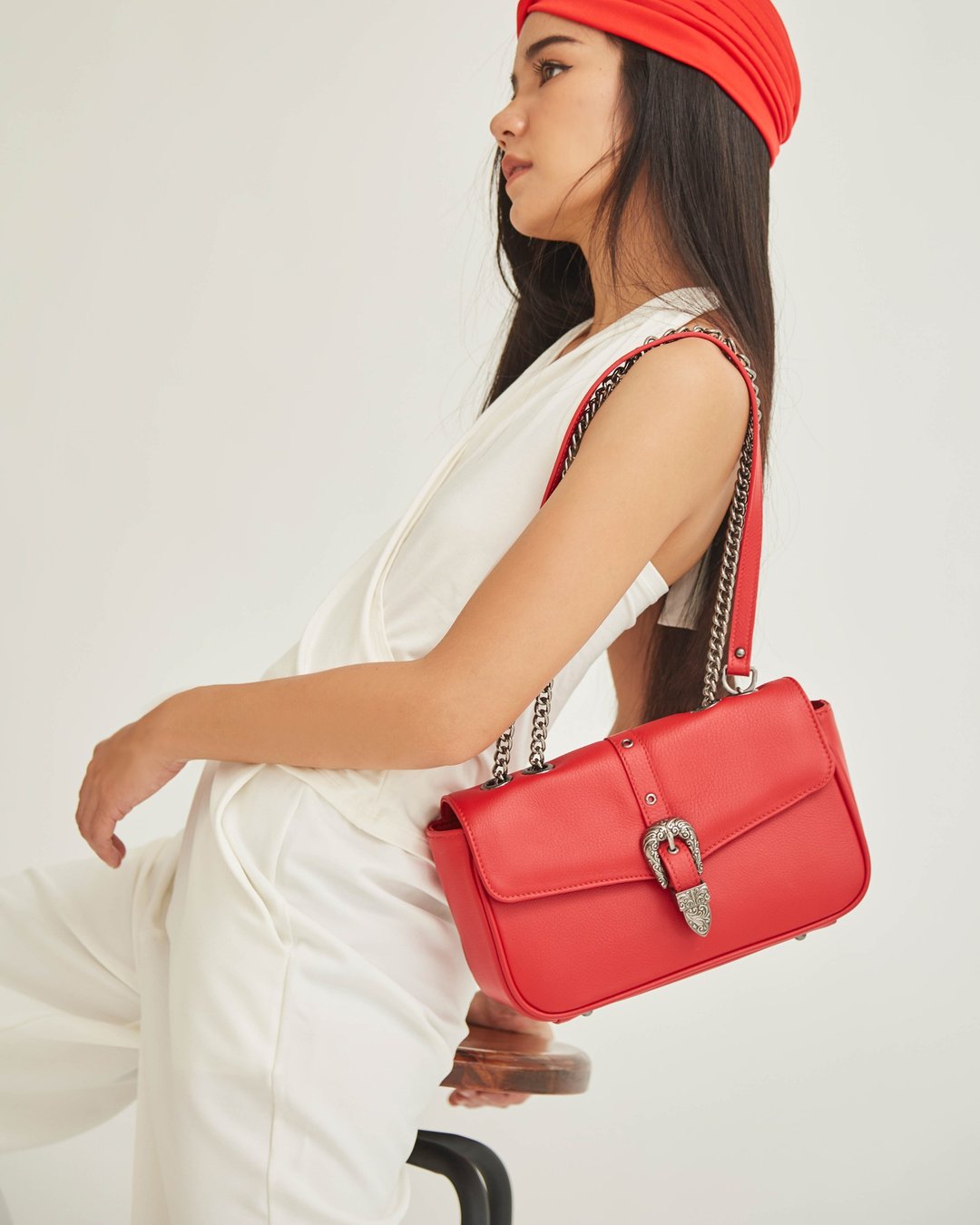 Crimson red - Flap bag with chain saloon collection - 侧背包/斜挎包 - 真皮 红色