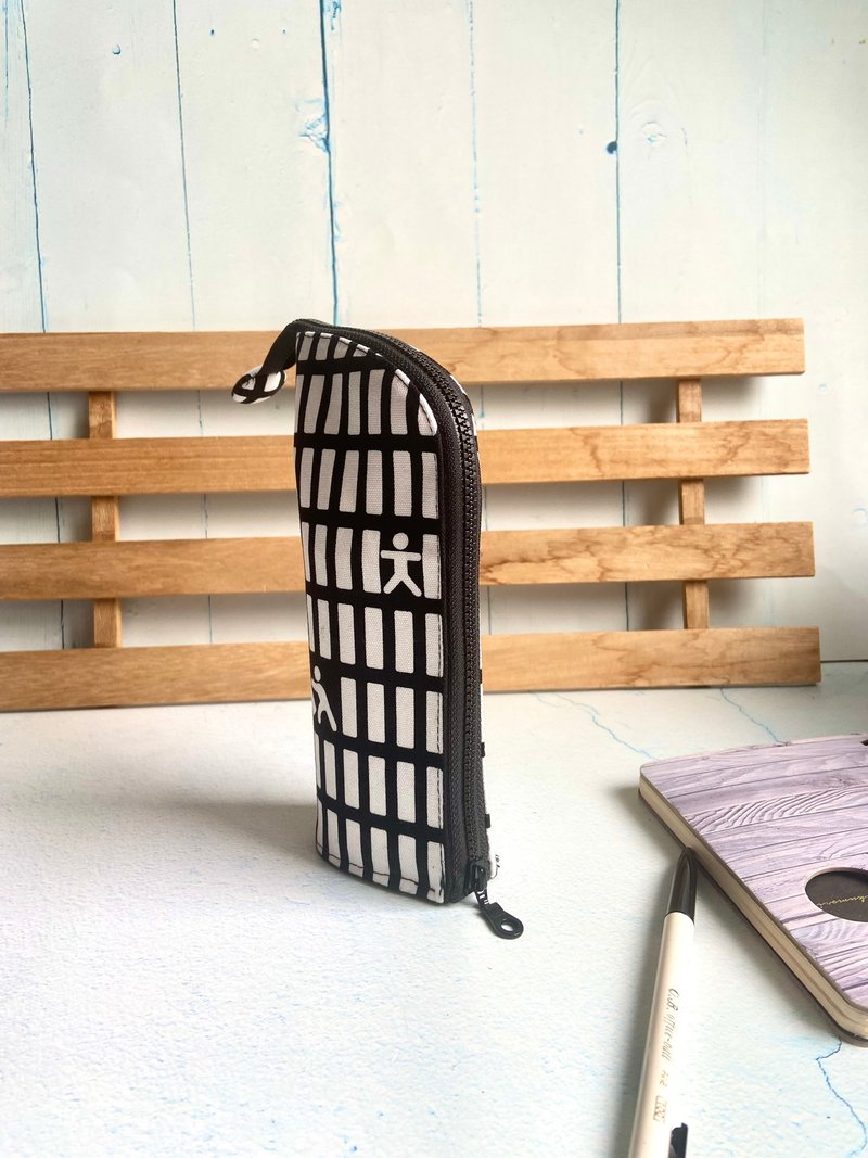 骨牌推推乐直立式笔袋 日本棉布制作 毕业 生日 交换礼物 - 铅笔盒/笔袋 - 棉．麻 