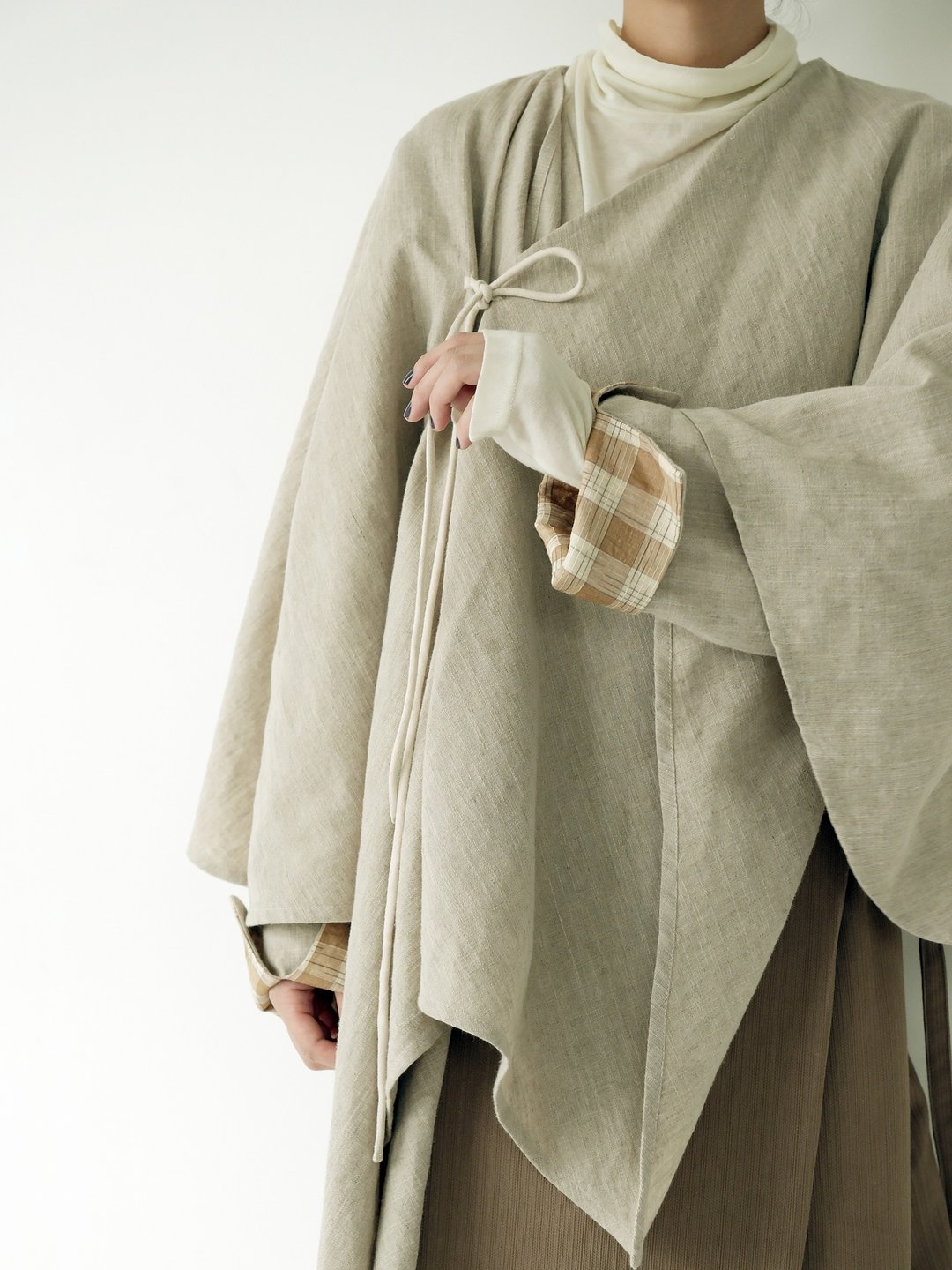 川 衣 WEAR BEING 披肩可拆两件式外套 米色X格纹蚕丝 - 女装休闲/机能外套 - 棉 卡其色