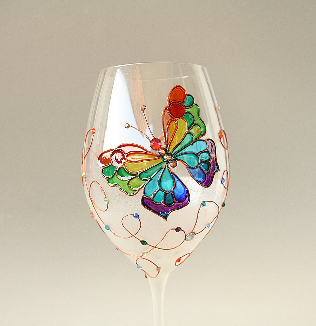 Butterfly Wine Glass Hand Painted - 酒杯/酒器 - 玻璃 多色