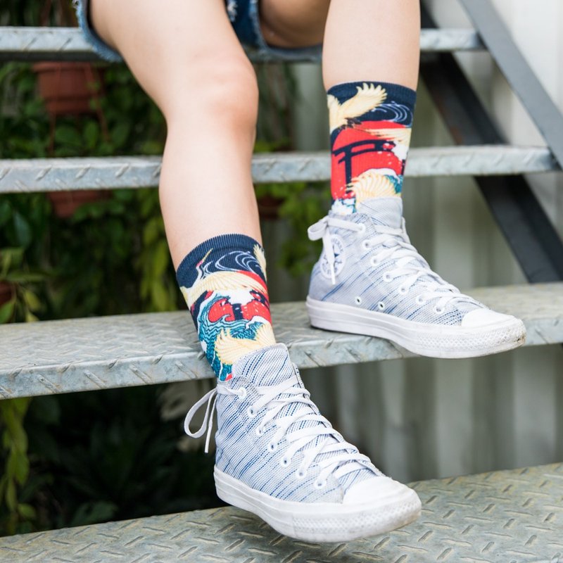 【小创袜】 鹤岁款 交换礼物 运动袜 长统袜 登山袜 鸟居 黄红 - 袜子 - 棉．麻 红色