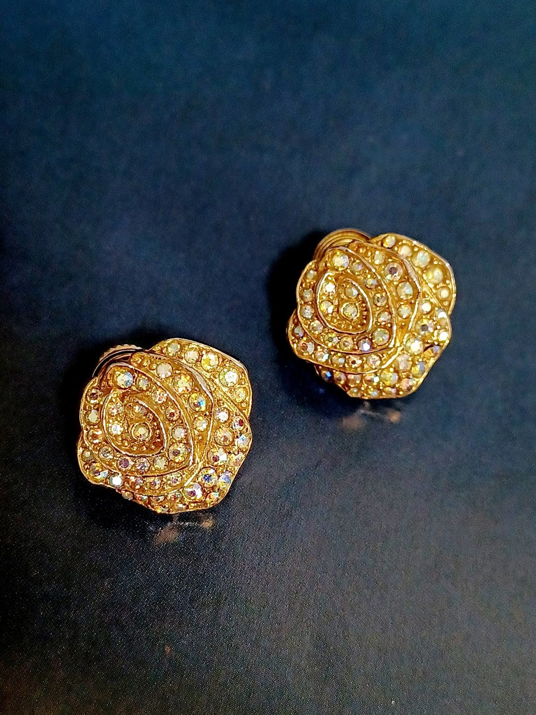 vintage jewelry 古董繁覆极光莱茵山茶花 夹式耳环 - 耳环/耳夹 - 其他金属 