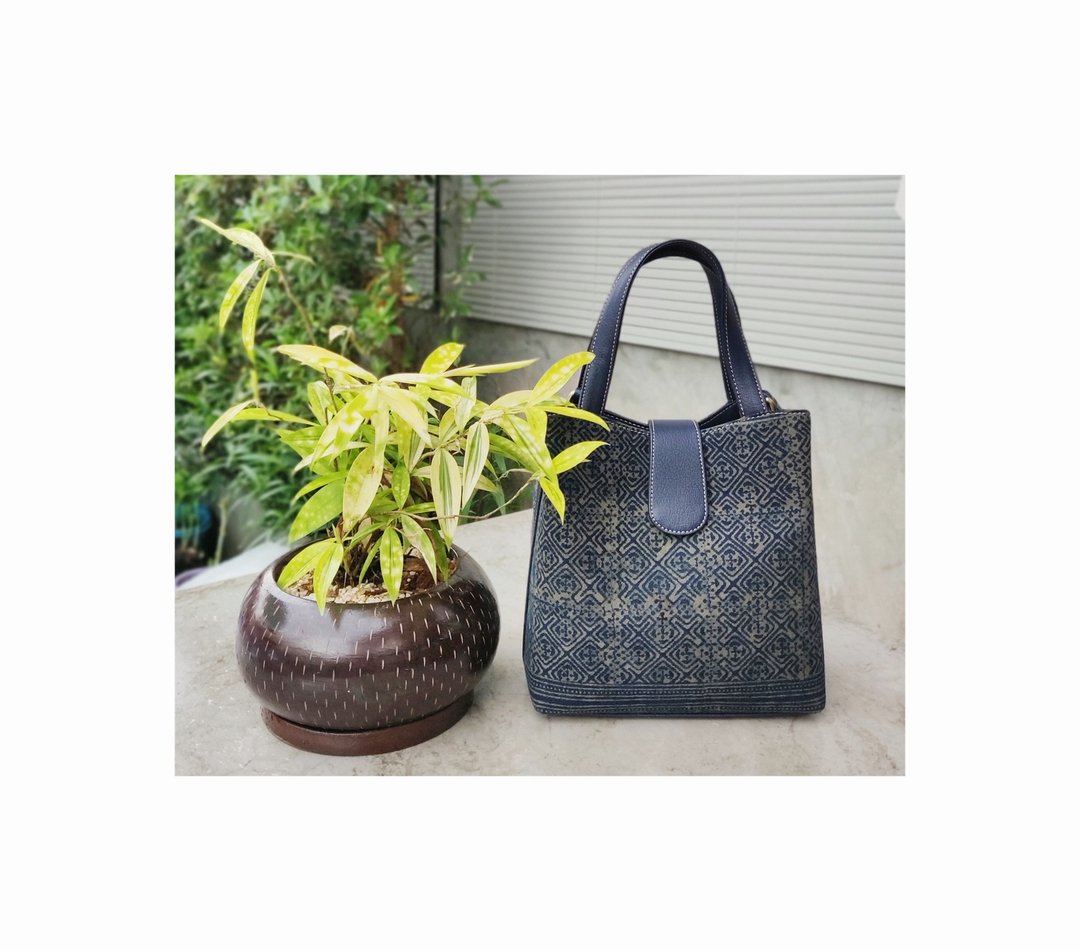 Miniature, Tribal Bag, Hmong Handbags, Water-splashed Bags, Green Purses - 手提包/手提袋 - 棉．麻 绿色