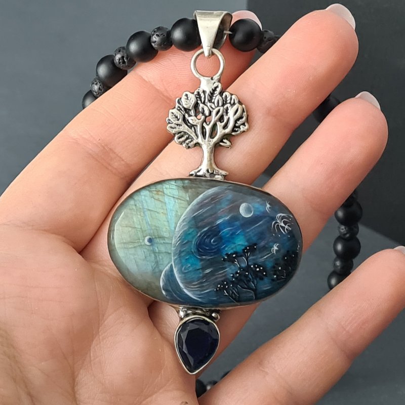 Space necklace Labradorite Pendant Elite shungite bead Miniature painting planet - 项链 - 石头 蓝色