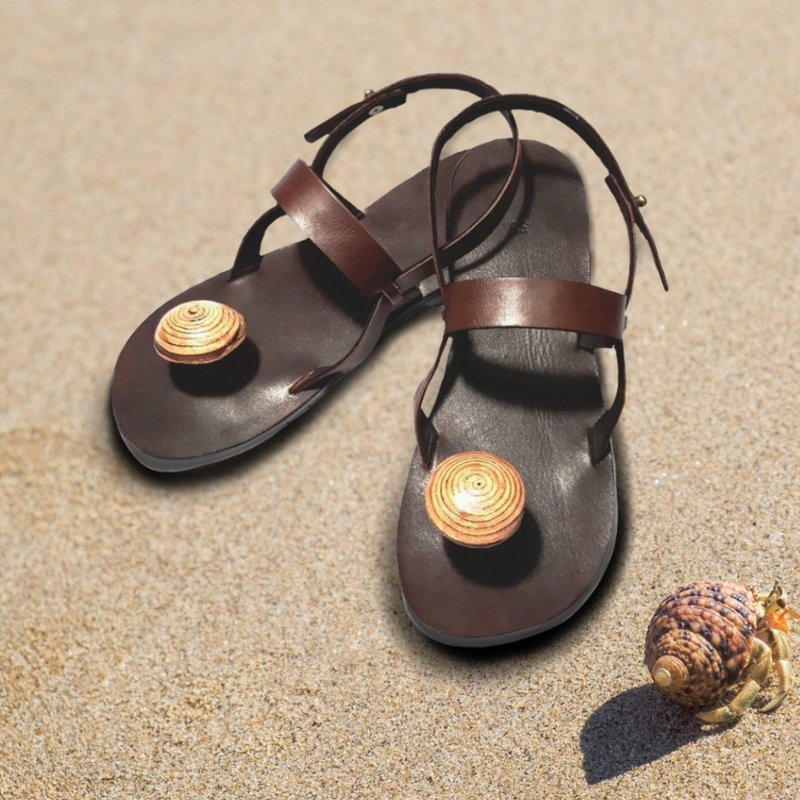 Back Straps Handmade Brown leather Sandals with leather button - 男女凉鞋 - 真皮 咖啡色