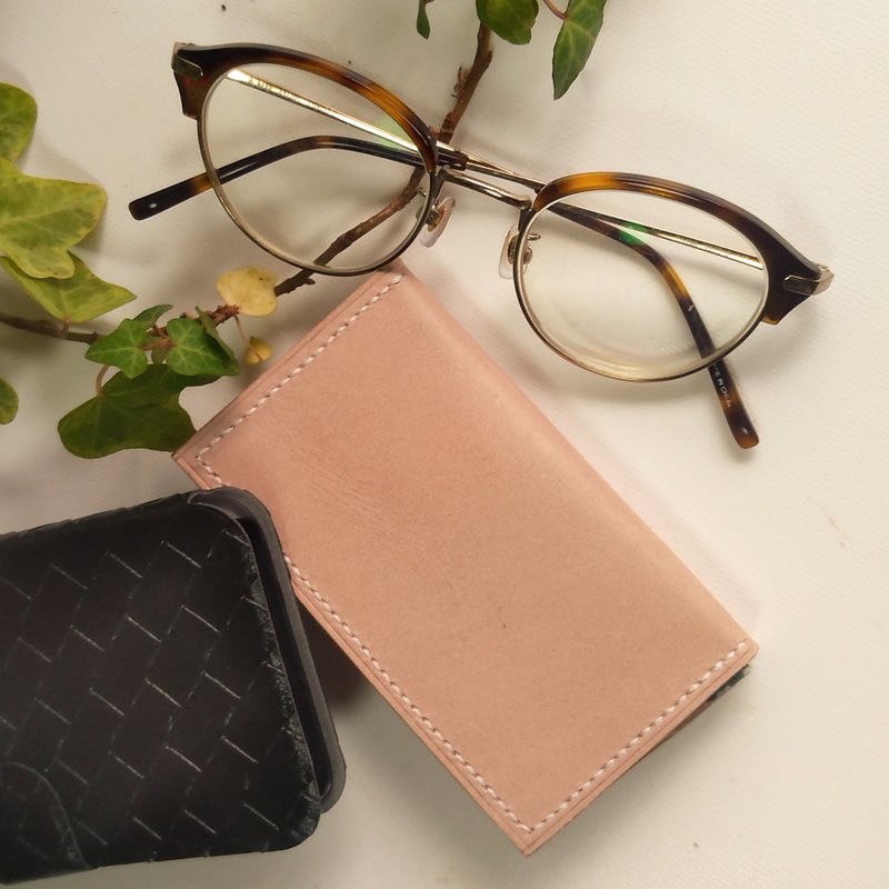 真皮手工缝制的名片包 - 米色 - 名片夹/名片盒 - 真皮 卡其色