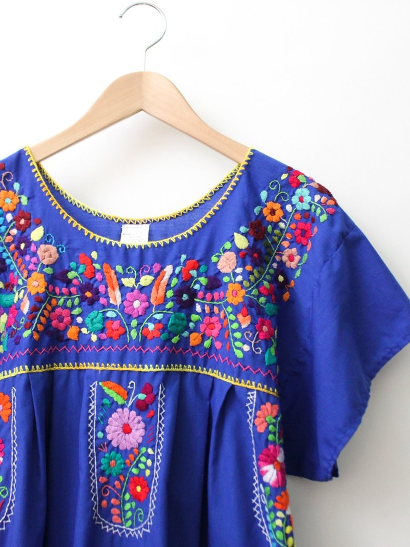 【RE0602MD053】初夏宝蓝色花朵手工刺绣美国墨西哥刺绣古着洋装mexican dress - 洋装/连衣裙 - 棉．麻 蓝色