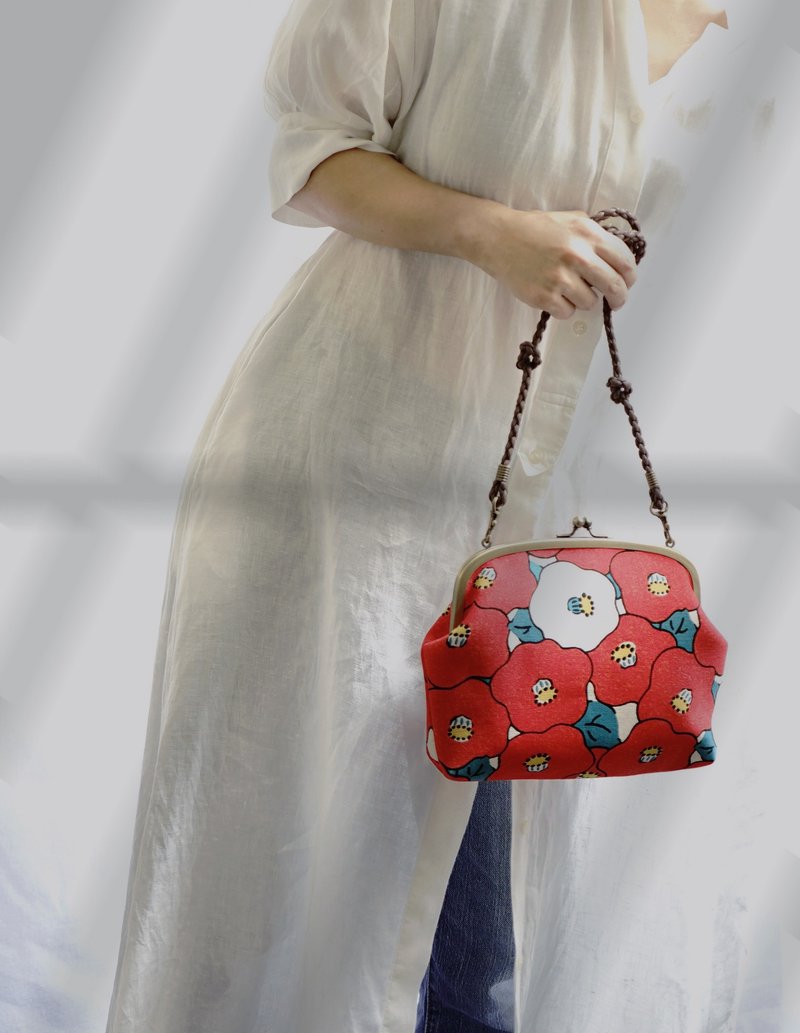 肩背包/斜背包/口金包/与花共舞椿花随行包 - 侧背包/斜挎包 - 棉．麻 红色