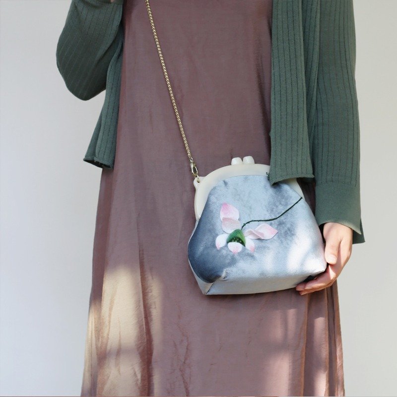 轲人羊毛毡针毡荷花口金单肩斜挎包链条小方包女士文艺迷你小包包 - 侧背包/斜挎包 - 聚酯纤维 