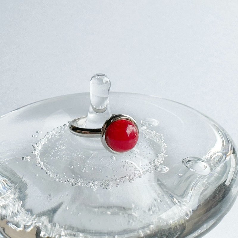 Small sepia [Scarlet] Cloisonne ware ring Ring pure silver clad cloisonne - 戒指 - 其他材质 红色