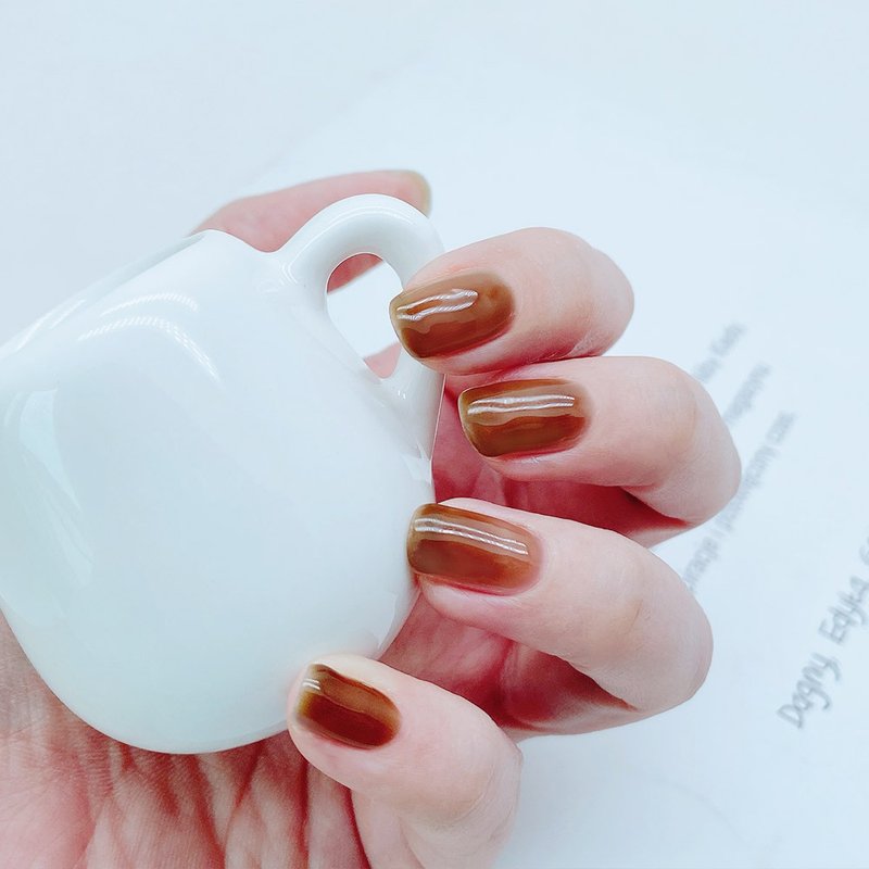 V139 聂斐勒的礼物-蜜栗 爱若雅光撩指甲油一步胶 - 指甲油/指甲贴 - 其他材质 红色