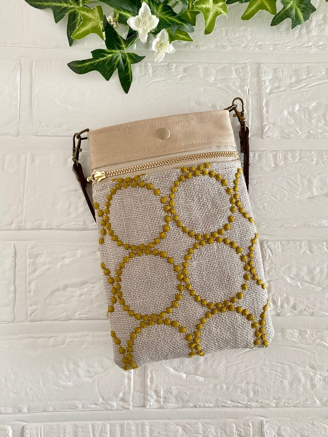 Minä Perhonen Smartphone Pouch - 化妆包/杂物包 - 棉．麻 