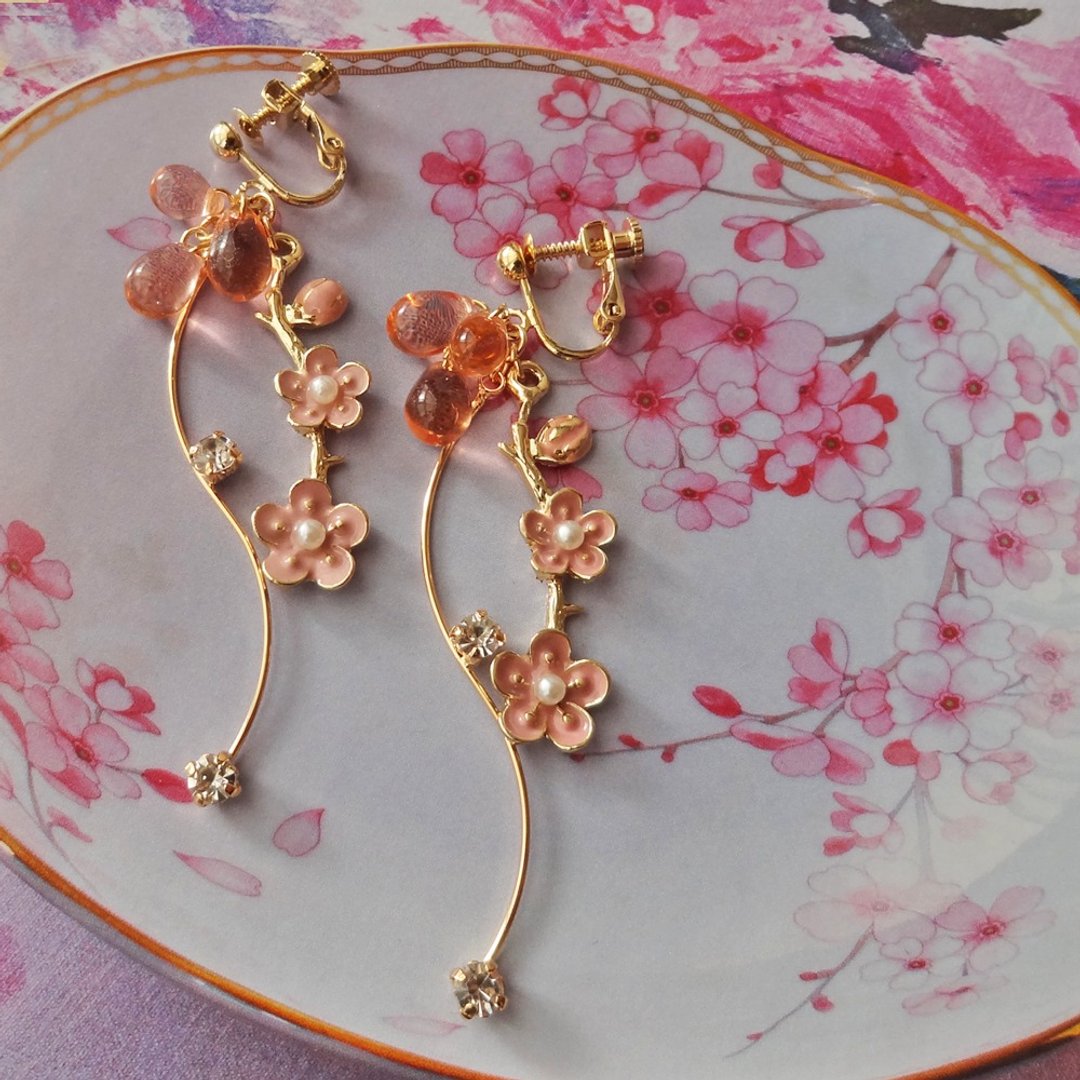 Cherry blossoms Earrings - 耳环/耳夹 - 铜/黄铜 粉红色