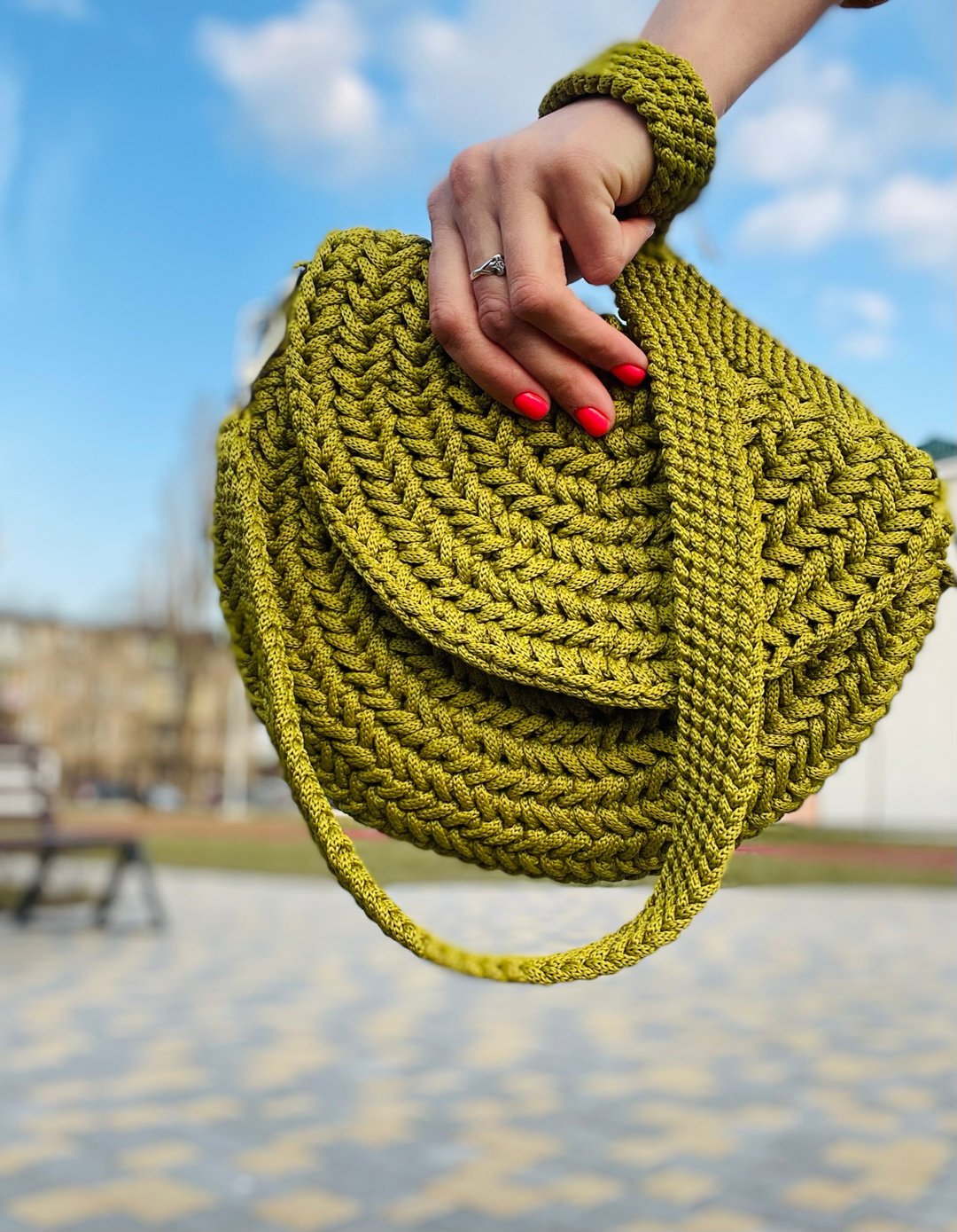 Crossbody bag knitted from handmade polyester cord. Woven bag. - 手拿包 - 其他材质 绿色