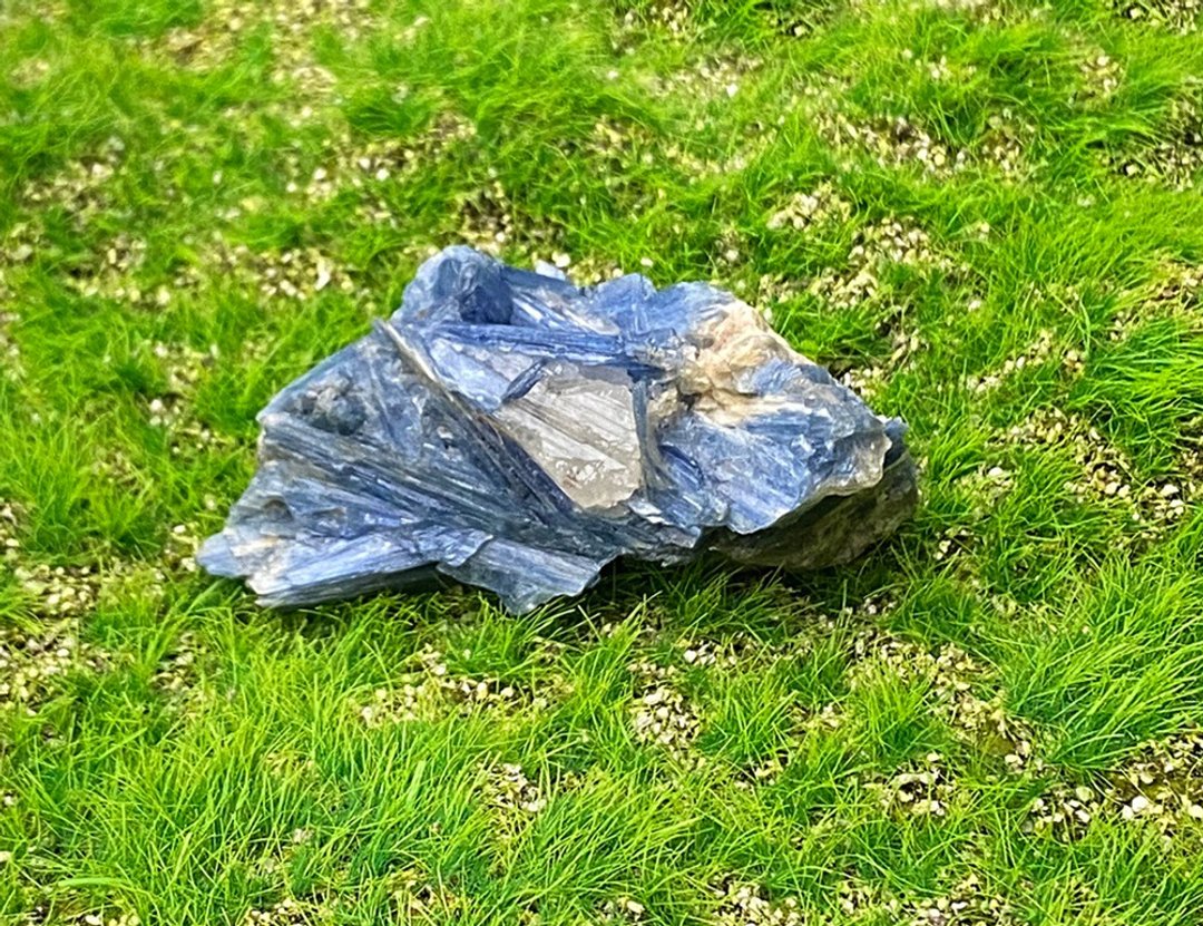 手串充电站-天然原矿蓝晶石共生白水晶及云母 养水晶 消磁手链 - 其他 - 水晶 多色