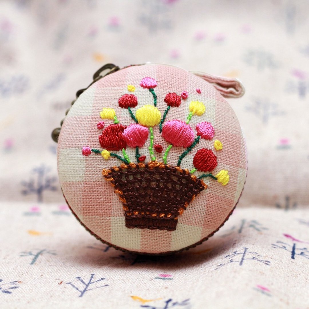 刺绣 ♥色彩缤纷♥ 马卡龙零钱包 吊饰 钥匙圈 手作 婚礼小物 - 零钱包 - 绣线 红色