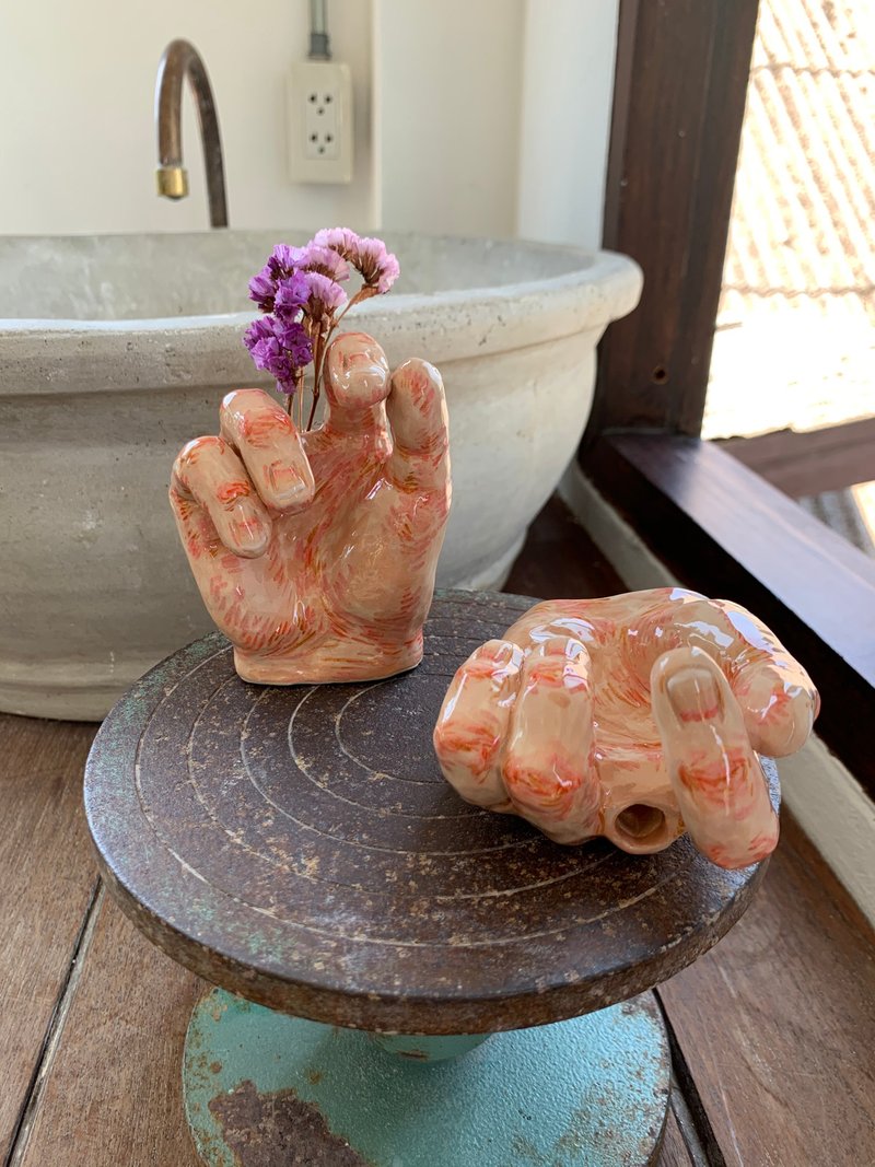 Ceramic Hand Vase - 花瓶/陶器 - 陶 粉红色