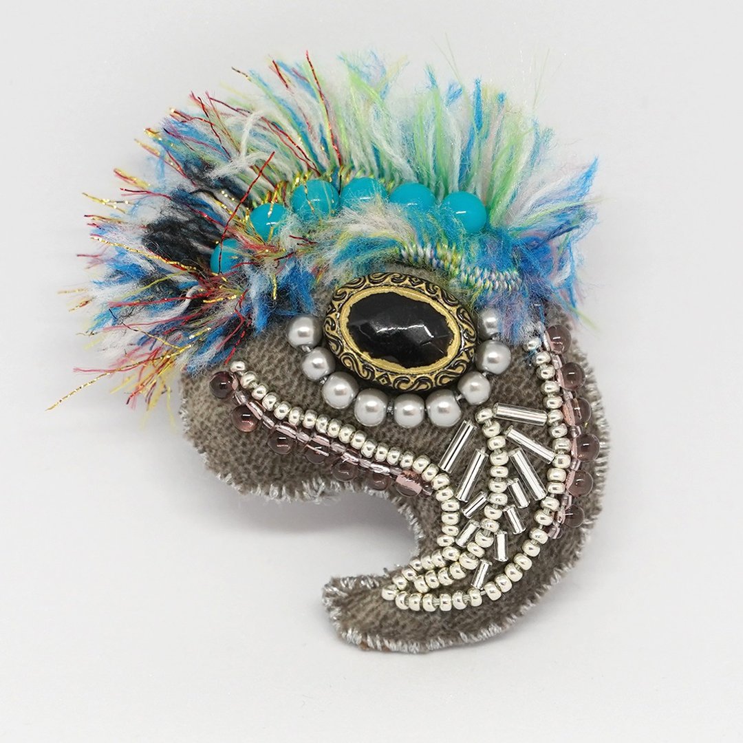 very light paisley brooch1 beaded embroidery brooch multicolor - 胸针 - 羊毛 灰色