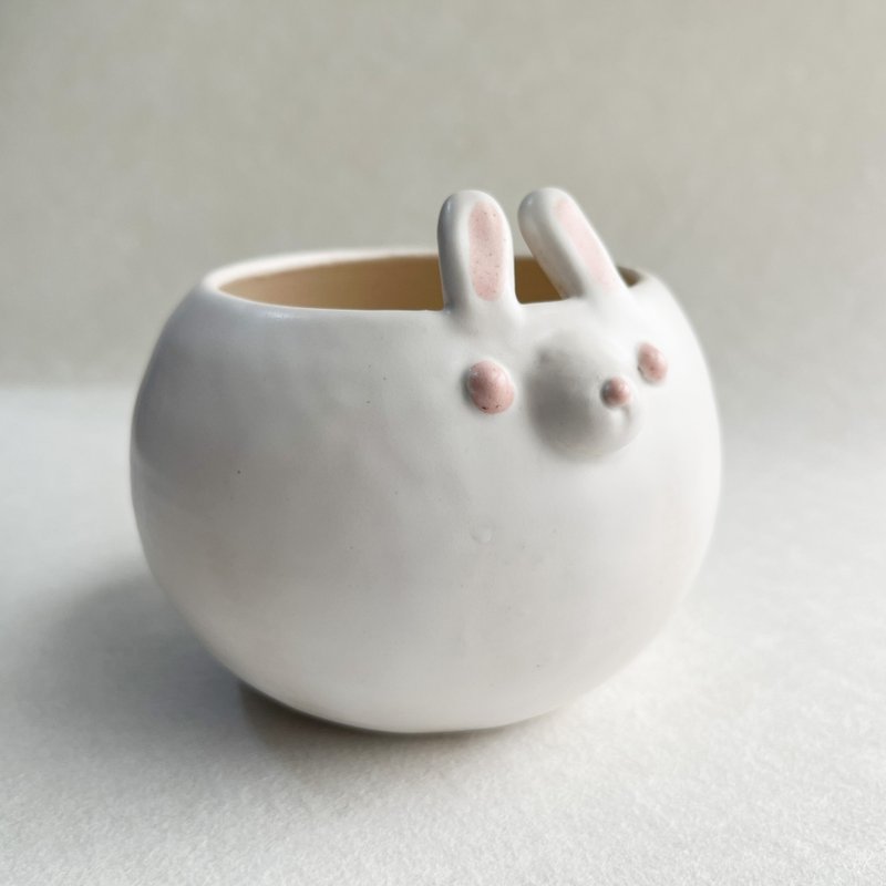 动物圆。手工陶瓷盆栽 花盆 陶盆 花器 兔子 陶艺 - 植栽/盆栽 - 陶 白色