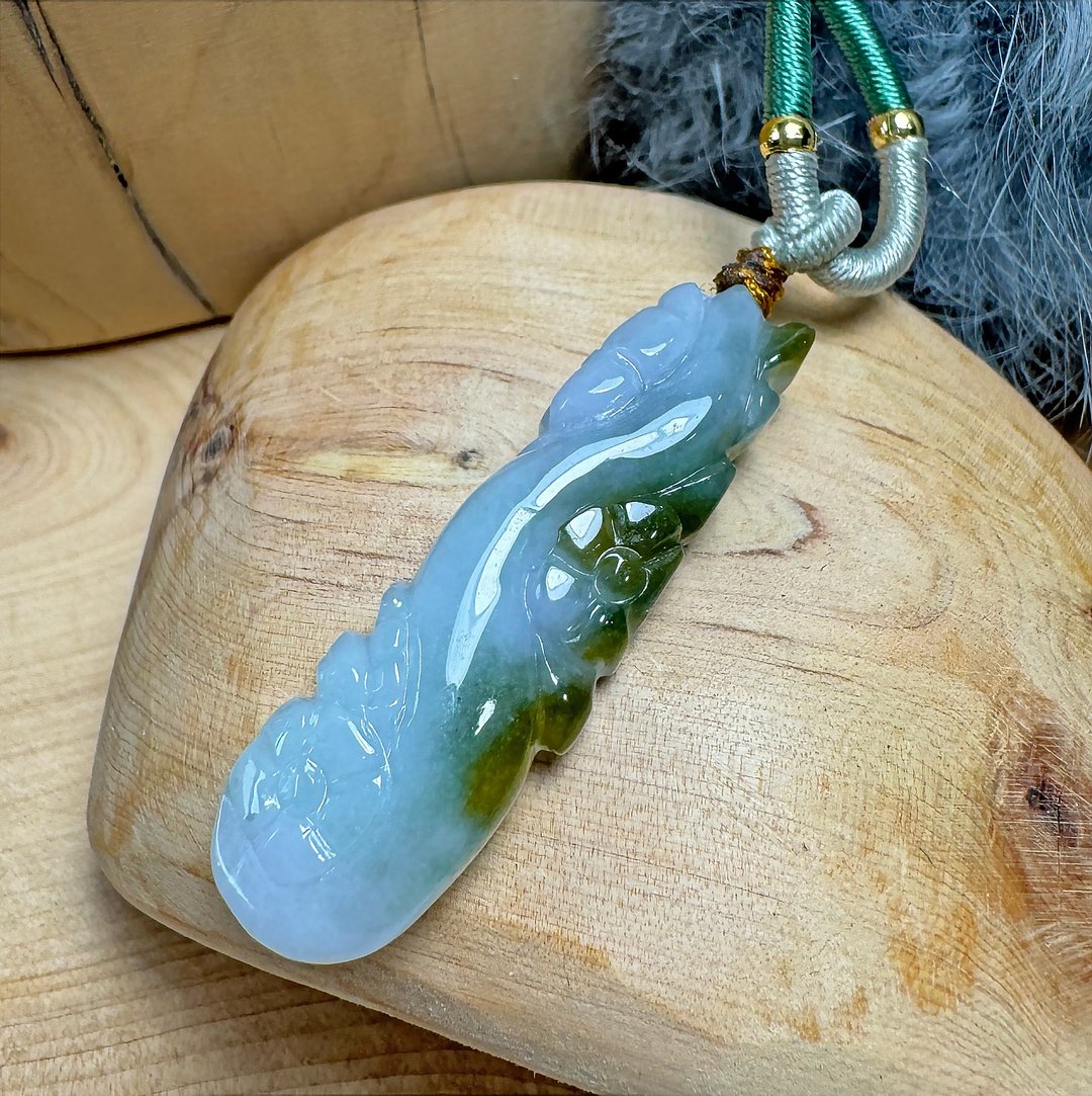 立体手雕 幻彩渐变色 紫罗兰绿 梅花 糯种 紫绿相间 天然 缅甸玉 - 项链 - 玉石 多色