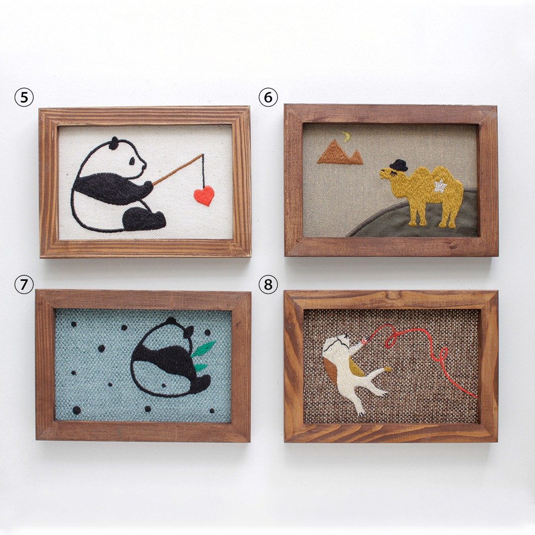 Picture frame postcard size, animal embroidery 5-8 - 画框/相框 - 木头 咖啡色