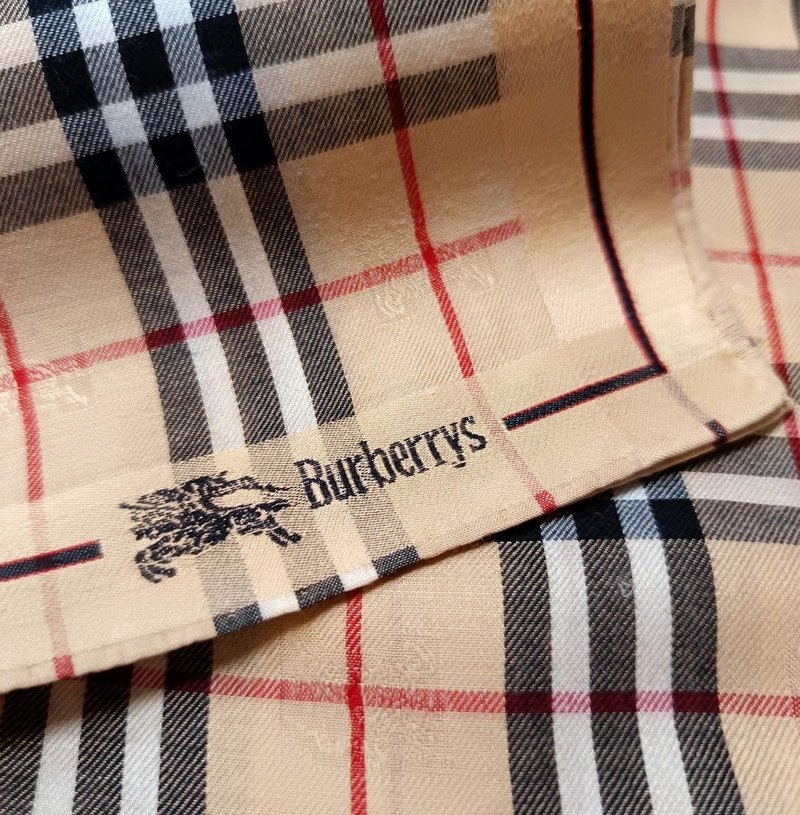 Burberry 复古手帕 口袋巾 棕色格纹 19 x 19 英寸 - 手帕/方巾 - 棉．麻 卡其色