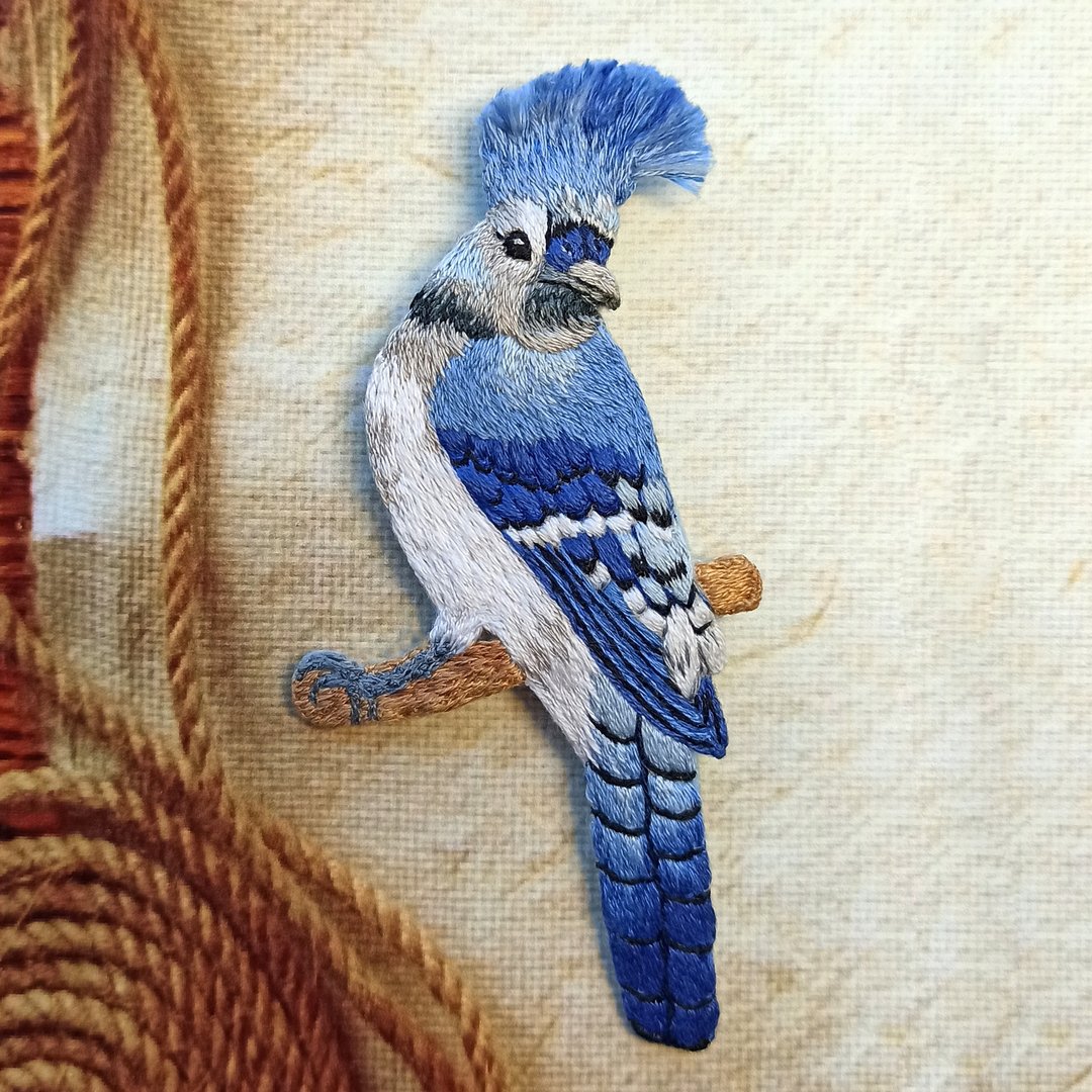 幸福鸟 Hand Embroidered Bluebird of happiness blue jay Brooch Cute Jewelry - 胸针 - 其他材质 蓝色