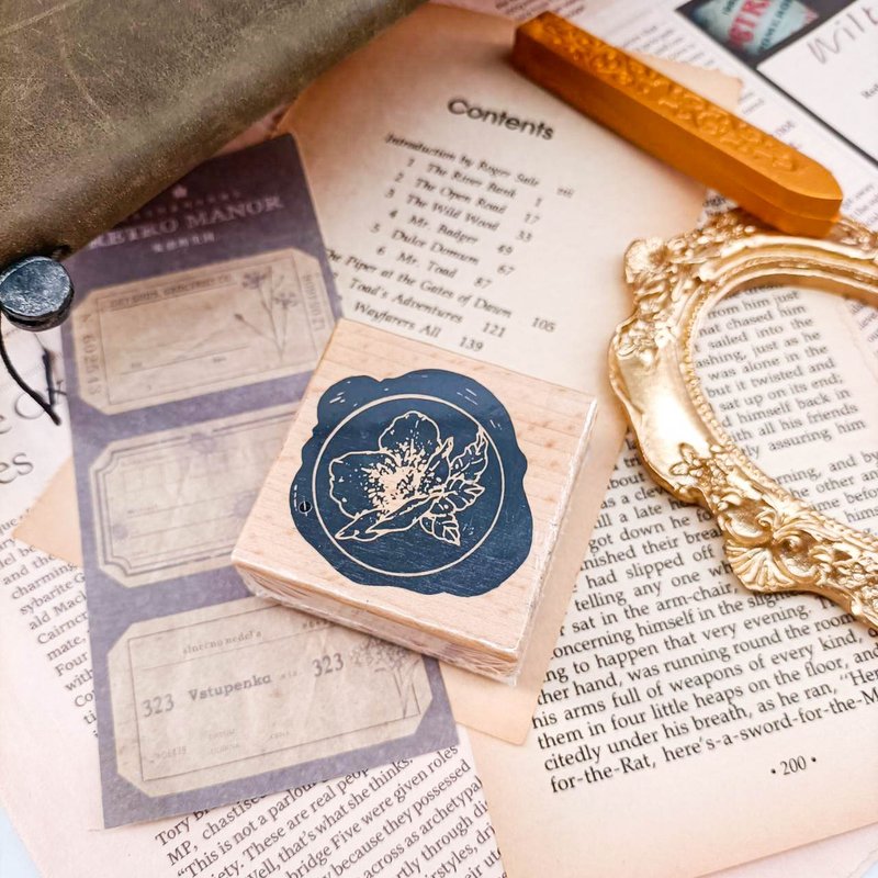 S098W_花系列A / Flower series A / 櫸木印章 Wood Rubber Stamp - 印章/印台 - 木头 卡其色