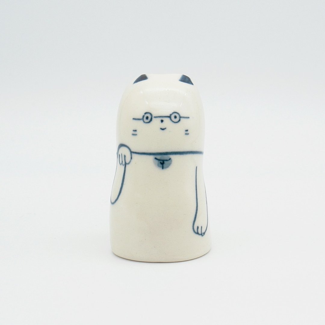 Handmade ceramic doll Maneki Neko with glasses S size - 摆饰 - 瓷 白色