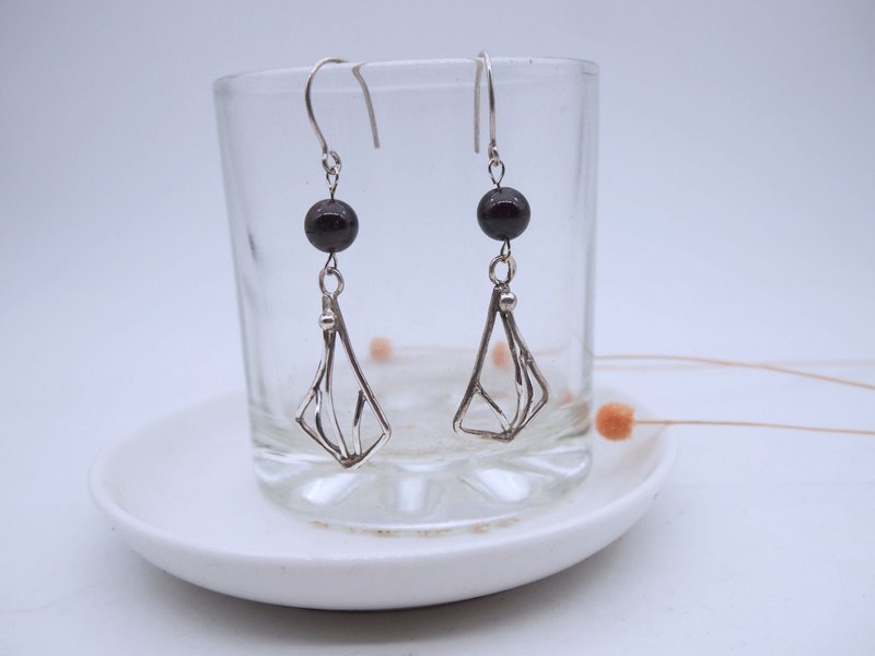 银色线条垂坠耳针 - 耳环/耳夹 - 纯银 银色