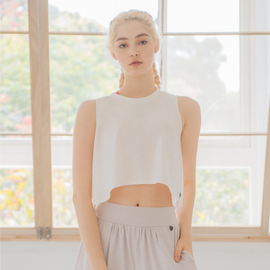 【MACACA】森林悠游短罩衫- BOE1315  白 - 女装瑜珈服 - 其他人造纤维 白色