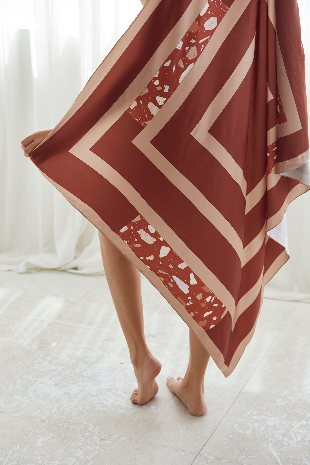 Terrazzo Red Laterite Sarong/Scarf - 丝巾 - 聚酯纤维 红色