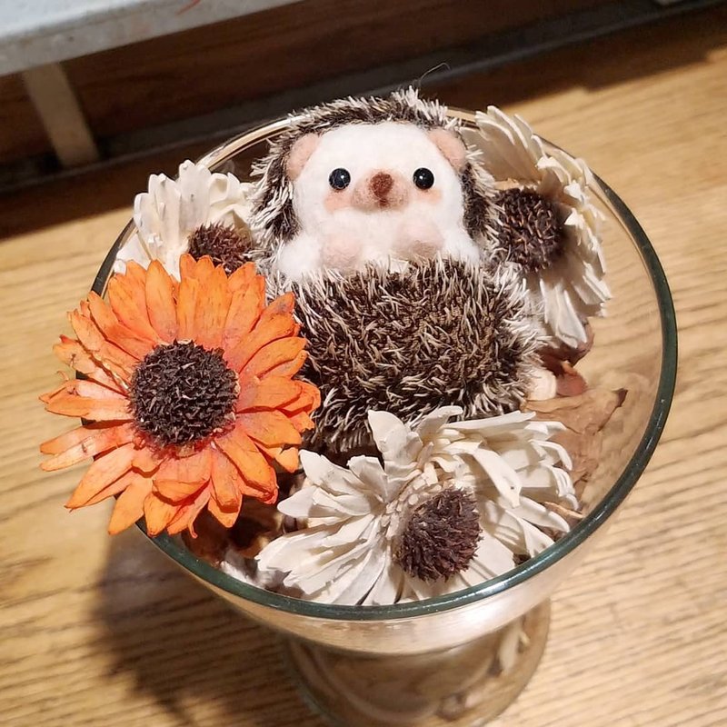 你在看我吗-害羞版刺猬 - 吊饰 - 羊毛 卡其色