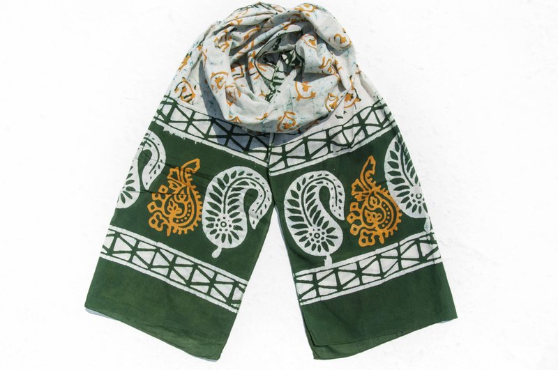 植物染丝巾/蜡染扎染丝巾/草木染围巾/手工绑染纯绵丝巾-绿色花朵 - 围巾/披肩 - 棉．麻 绿色