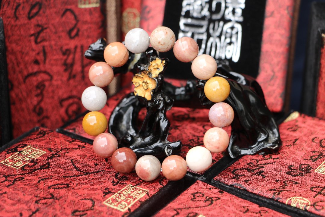 原矿天然彩玉阿拉善手珠 12mm圆珠 定制化串珠设计 似盐源玛瑙色 - 手链/手环 - 玉石 