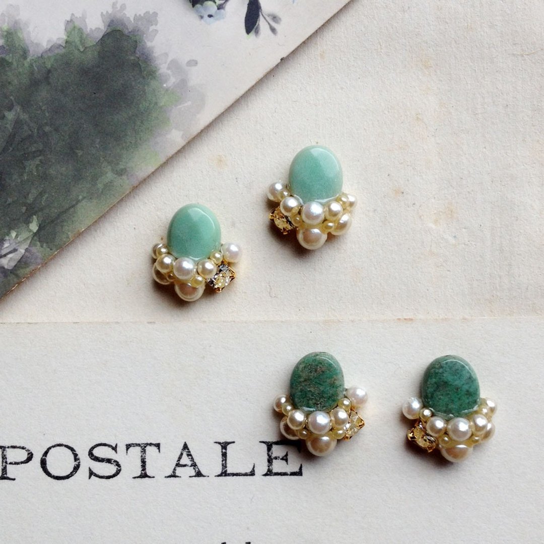 14 kgf natural green chalcedony x vintage pearl bijou earrings / brass earrings - 耳环/耳夹 - 宝石 绿色