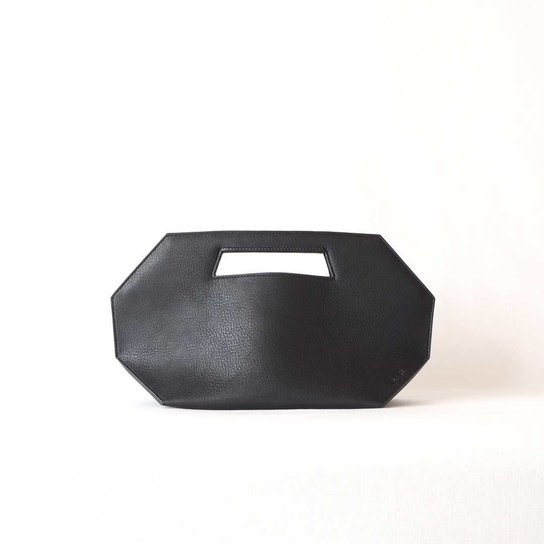 2way bag [8va clutch] One piece of leather Hand-stitched - 手提包/手提袋 - 真皮 黑色