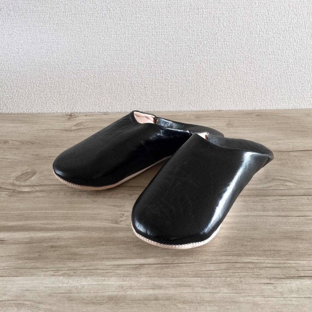 Beautiful simple babouche (slippers) black men - 室内拖鞋 - 真皮 黑色